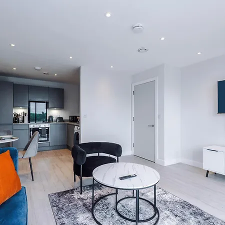 Stylish 1-bed Fast Wi-fi Easy Access To * マンチェスター