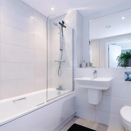 아파트 Stylish 1-bed Fast Wi-fi Easy Access To 맨체스터