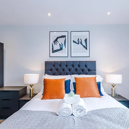 Stylish 1-bed Fast Wi-fi Easy Access To 맨체스터