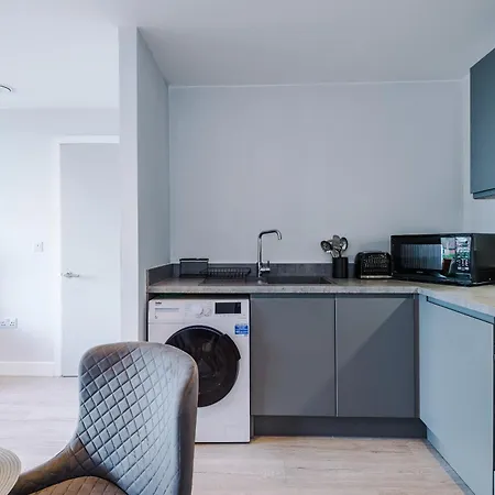 Apartamento Modern 2br Parking Great Location & Amenities *