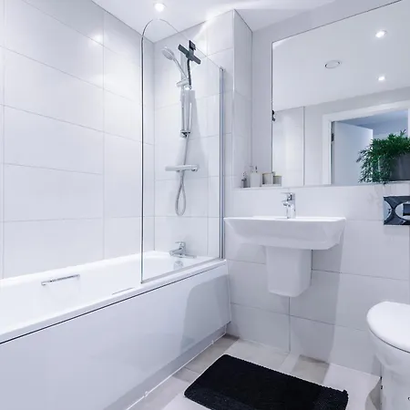 Stylish 1-bed Fast Wi-fi Easy Access To 맨체스터