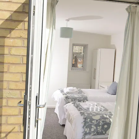 Riverside Villas Вилла *