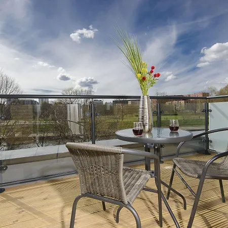 Вилла Riverside Villas Манчестер