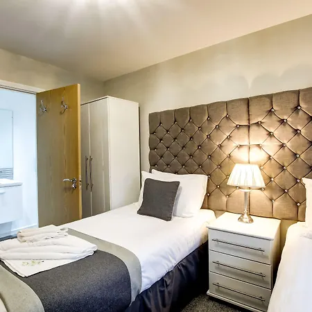 Riverside Villas Дом отдыха Солфорд