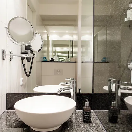 One Manchester-royal Exchange Манчестер