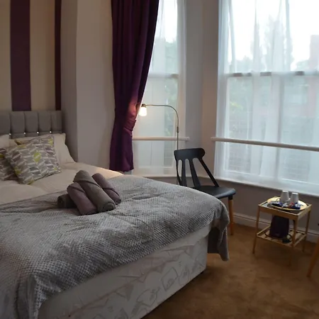 Queens Guest house Manchester