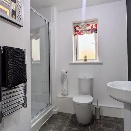 Apartment Lord Street With Free Parking & Wifi- Salford Uni, Victoria Station, Ao Arena *