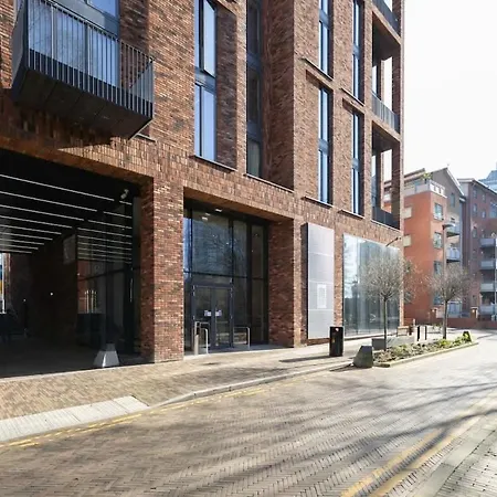 Stylish 3-bed Near Victoria 曼彻斯特