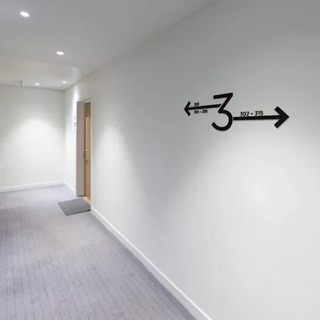 Διαμέρισμα Stylish 3-bed Near Victoria