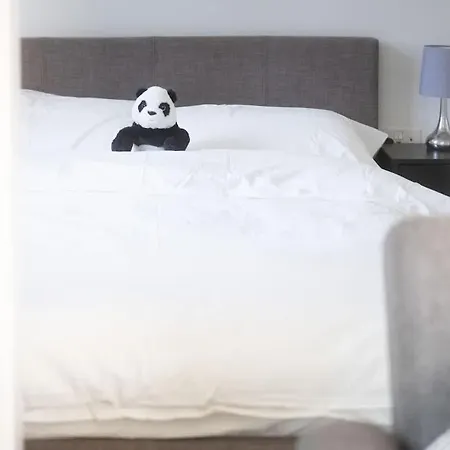 Park View 3 Bed Ensuite Only 5 Min Walk To Arndale *