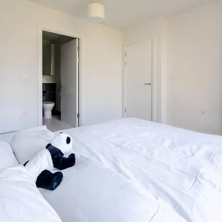 Stylish 3-bed Near Victoria 公寓 曼彻斯特
