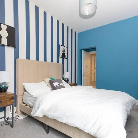 Cozy 2 Bedroom In Quiet M16 Area Prefect For Friends Or Couples * Manchester