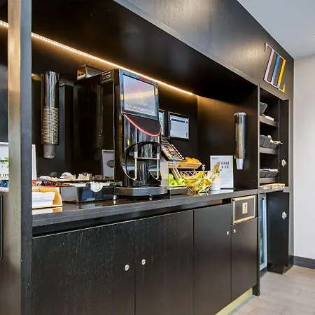 Roomzzz Victoria Apartahotel Mánchester