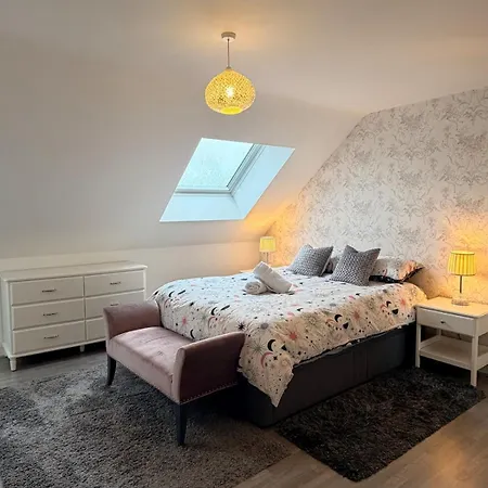 Great House Close To The Arena