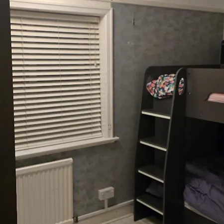 Spacious 3-bed Etihad Stadium Coop Live Сasa de vacaciones *