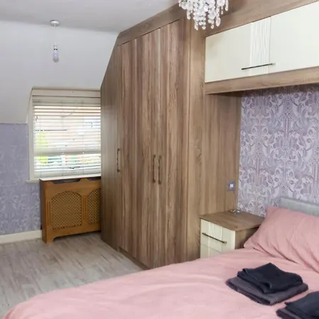 3br By Kammili With Free Parking & Fast Access