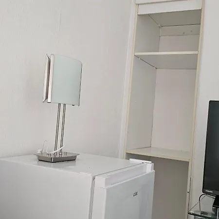 Heywhyjas * Manchester