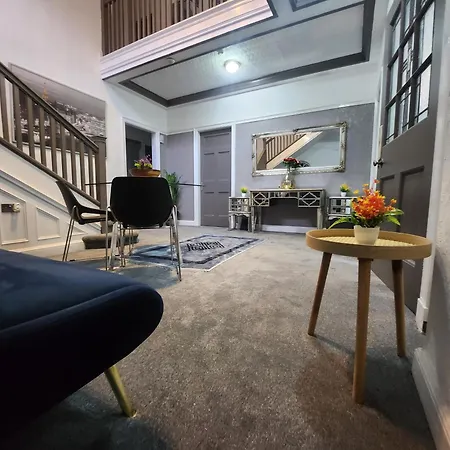 Charming Tudor White House Free Wifi Manchester