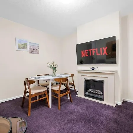 4 Bed Northenden Free Parking 度假居 *