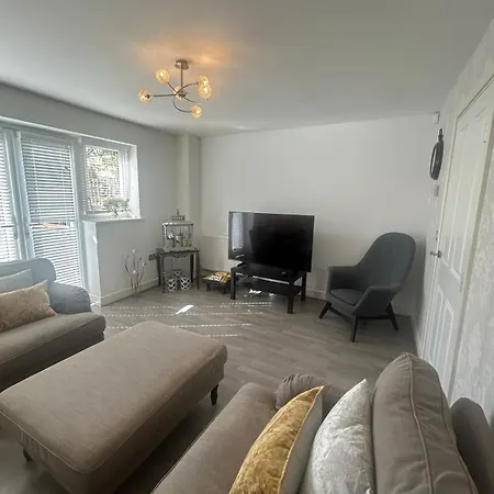 Great House Close To The Arena Semesterbostad *