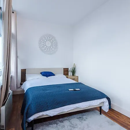 2br Heights Sleeps 7 Parking & Wifi *