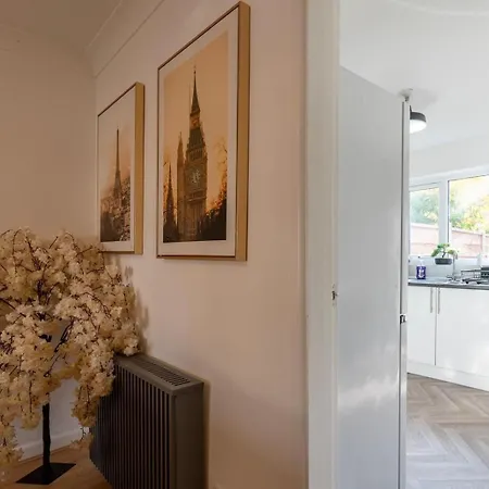 Cosy 2 Bedroom - 8 Mins From Centre - Free Parking - 4gc Apartment Manchester