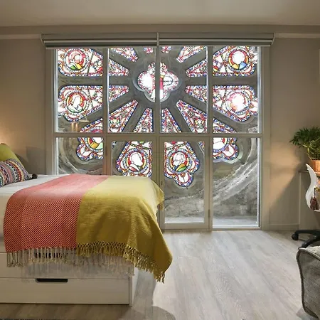 For Students Only - The Chapel In Apartment