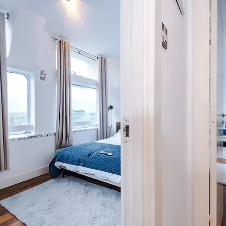 2br Heights Sleeps 7 Parking & Wifi Апартаменты Манчестер