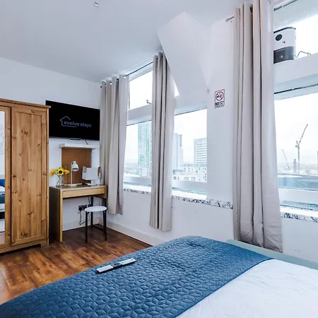 2br Heights Sleeps 7 Parking & Wifi