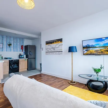 2br Heights Sleeps 7 Parking & Wifi *