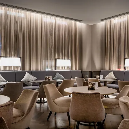 Ac By Marriott Centre 호텔