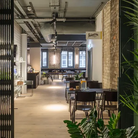 Whitworth Locke Hotel