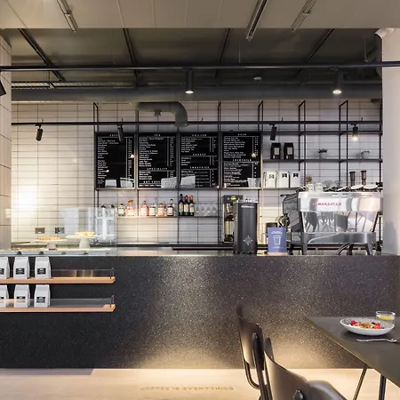 Whitworth Locke 4* Manchester