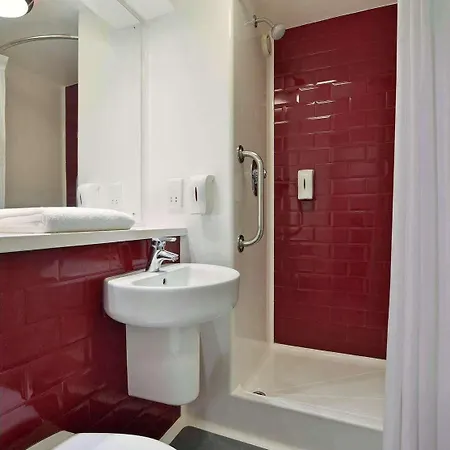 Travelodge Upper Brooks Street 3* マンチェスター