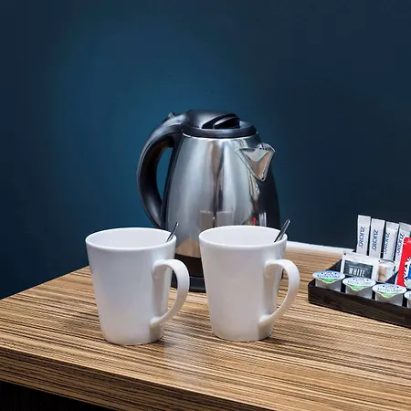 Travelodge Arena Hotel 3*