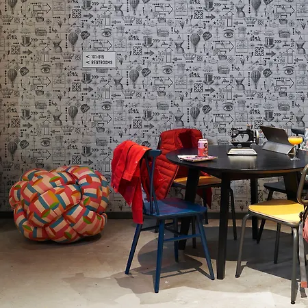 Moxy Centre Hotel Manchester