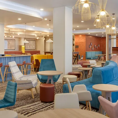 Otel Aloft By Marriott Centre 4*