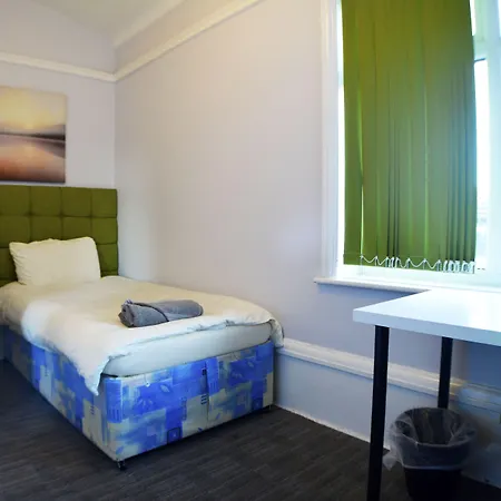 Gorton Mount Hotel 2*