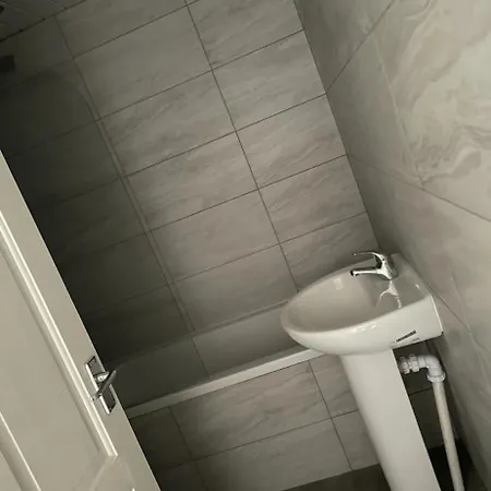 Denton House Дом отдыха