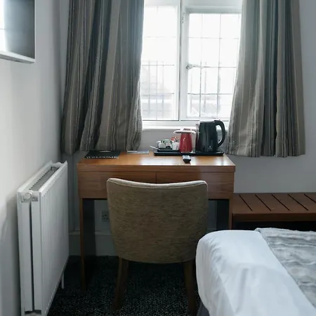 Fairway Otel *