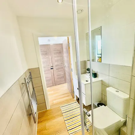 1 Bed Old Trafford Flat Free Parking Апартаменты