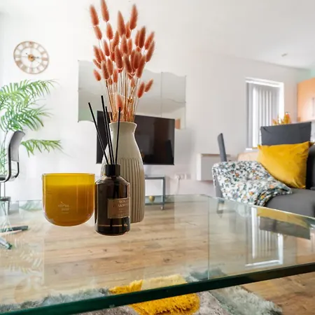 شقة Beehive Salford Quays Immaculate 1-bed Flat With Free-parking *
