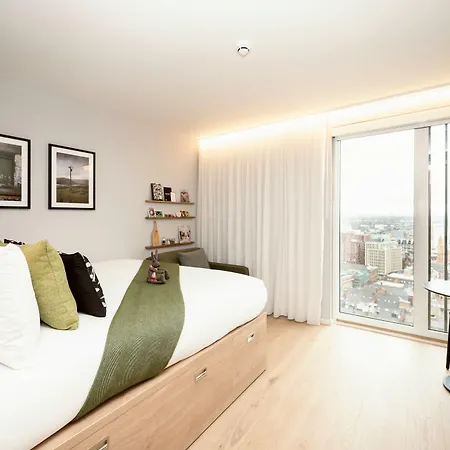 Wilde Centre Aparthotel 4*