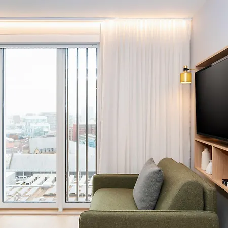 Wilde Centre 4*
