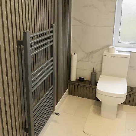 2 Double Bedrooms House, 42 Shrewsbury Road,manchester