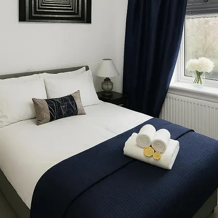 2 Double Bedrooms House, 42 Shrewsbury Road,manchester 맨체스터