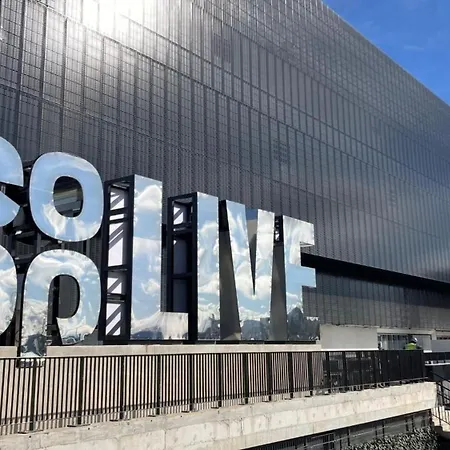 Contractor Near The Centre With Two Free Parking Spaces * מנצ'סטר