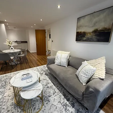 Stylish 2-bed By Cente * Mánchester
