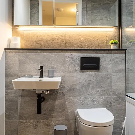 Centre, Ao Arena , With Gym *