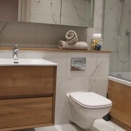 Hidden Gem Of Center * Manchester